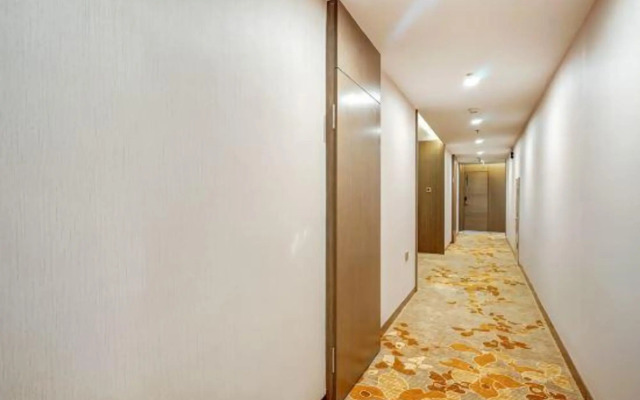 Longyun Hotel