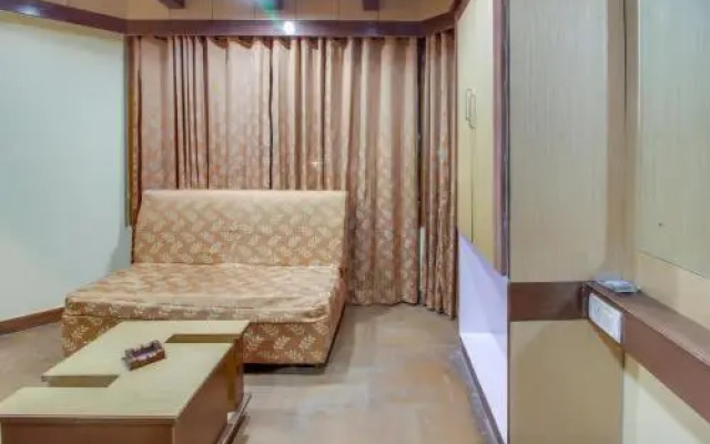 Shiva Shanthi Inn by OYO Rooms