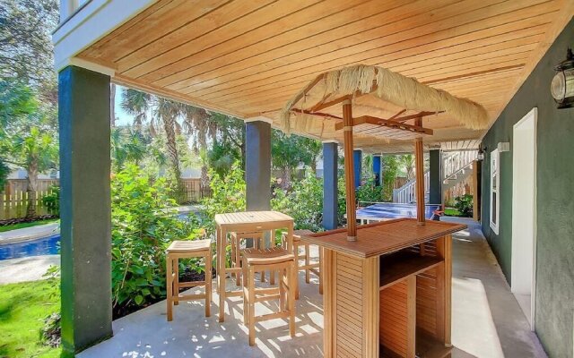 2602 Hartnett Boulevard