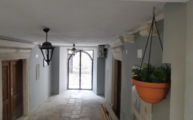 P.S. Cattaro Apartments