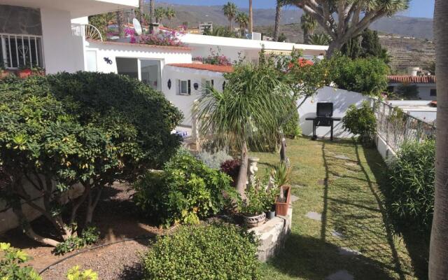 Detached villa, private pool only 10 minutes to beaches