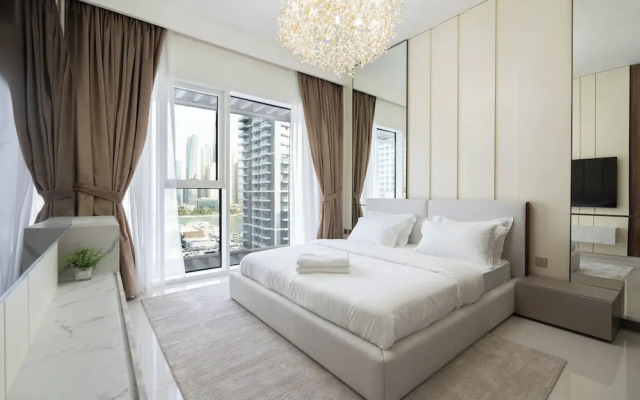 KeyRock - Palm View Apt with Pool