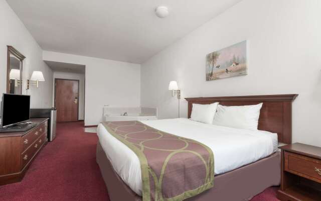 Super 8 by Wyndham Grayson