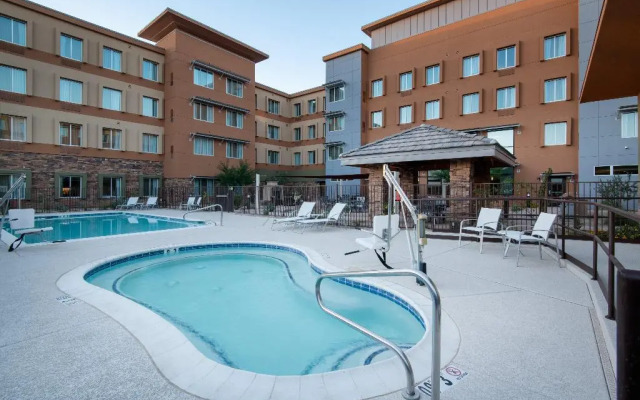 Staybridge Suites Scottsdale - Talking Stick by IHG