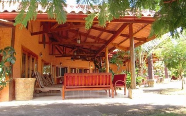 Popa Paradise Beach Resort