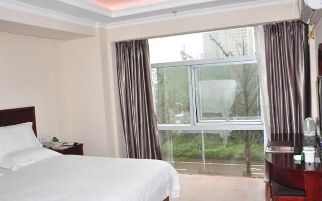 GreenTree Inn Chongqing North Railway Station Express Hotel