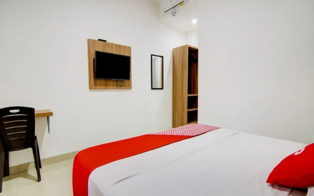 The Shine Residence by OYO Rooms