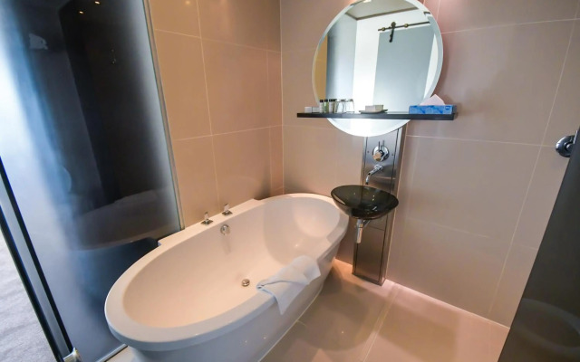 Colosseum Hotel