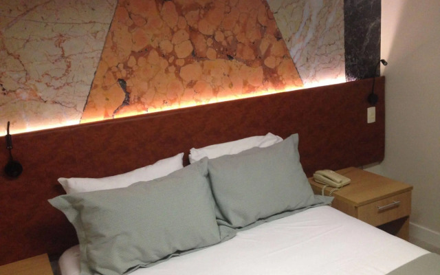 Cosmopolitan Praia Flat