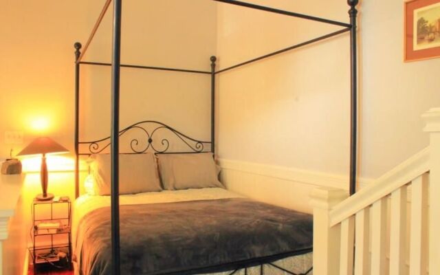 Cole Valley Suite Holiday