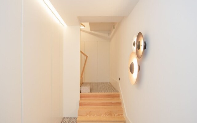 Liiiving - Ribeira Design Apartment