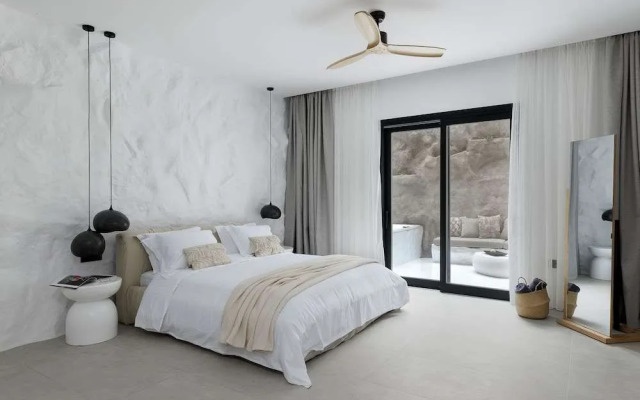 White Art Suites