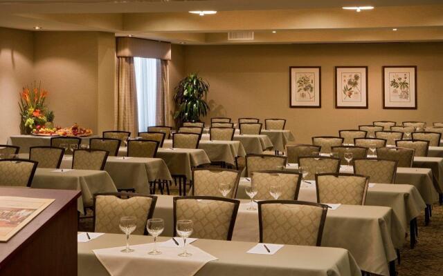 Ayres Hotel & Spa Mission Viejo – Lake Forest