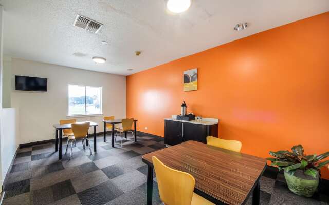 Motel 6 New Braunfels, TX