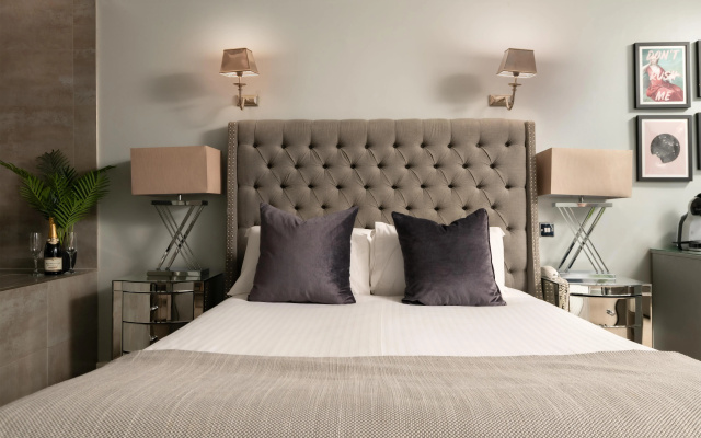 Birmingham North Moor Hall Hotel