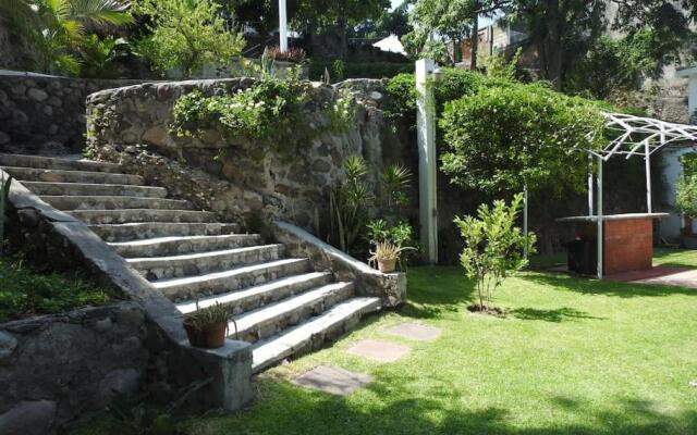 Habitación independiente a pie del lago con AC