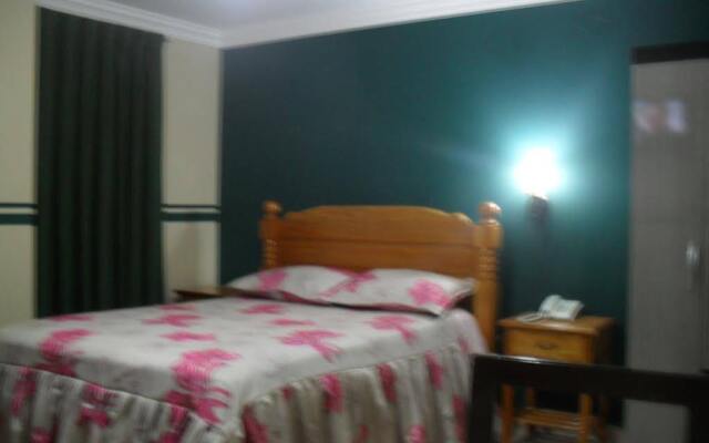 Hostal Corona Blanca