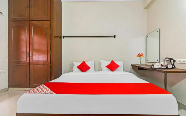 OYO 87614 Altima Suites