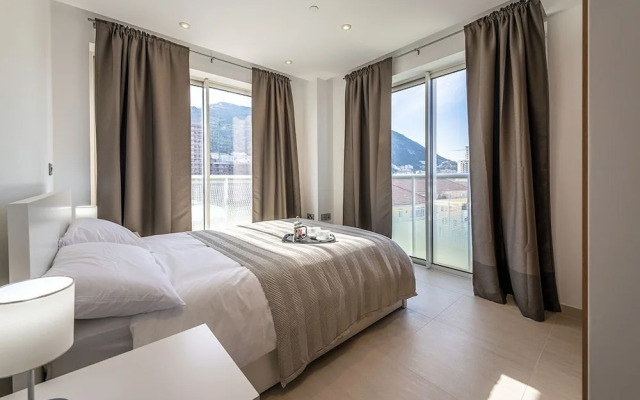 Bentley Holiday Apartments - West One
