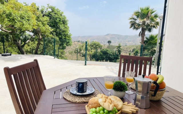 Casa Rural Comares con Piscina Privada by At Home