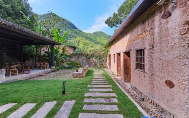 Qizhu Qinglongwu Boutique Hostel