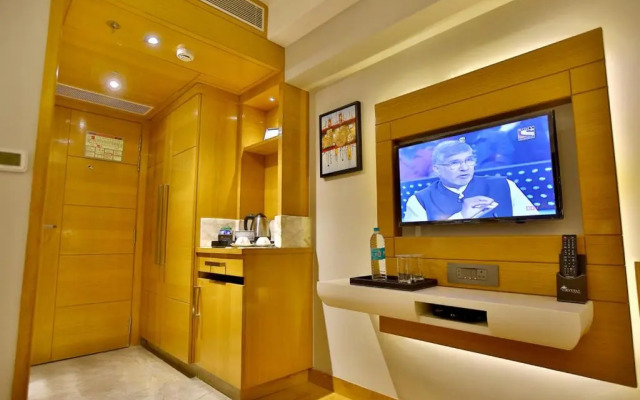 Regenta Central The Crystal