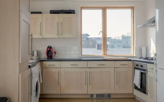 Modern 2 Bedroom Flat in Elephant & Castle