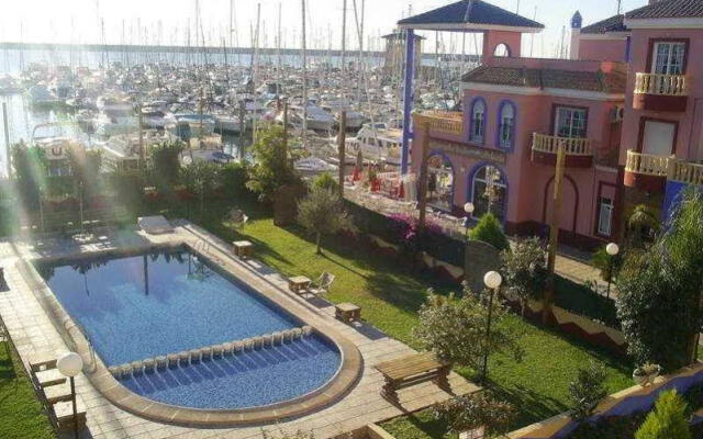 Apartamentos Marina Internacional