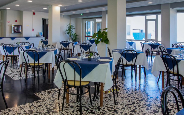 Hotel President's