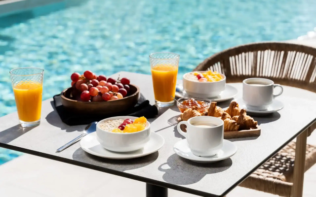 Heyday Luxury Suites