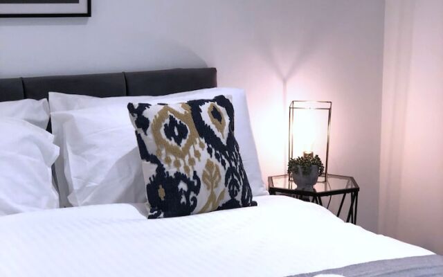 Super Modern Serviced Apartment in City Centre