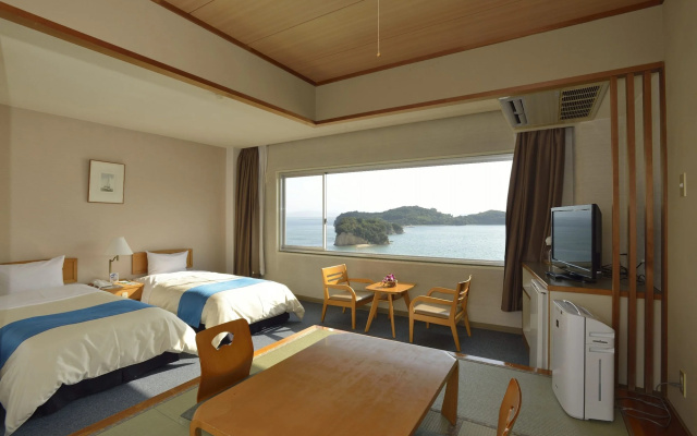 Shodoshima Kokusai Hotel – Guest Rooms – Tonosho