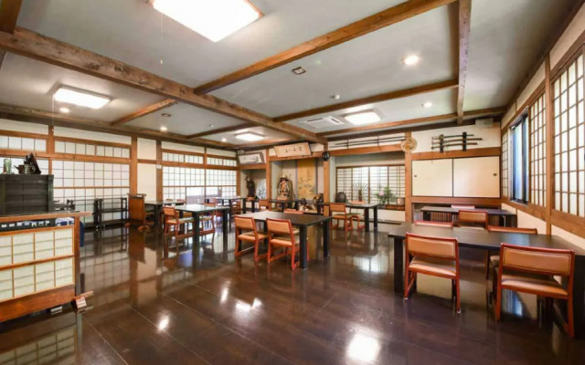 Shirataki Hotel