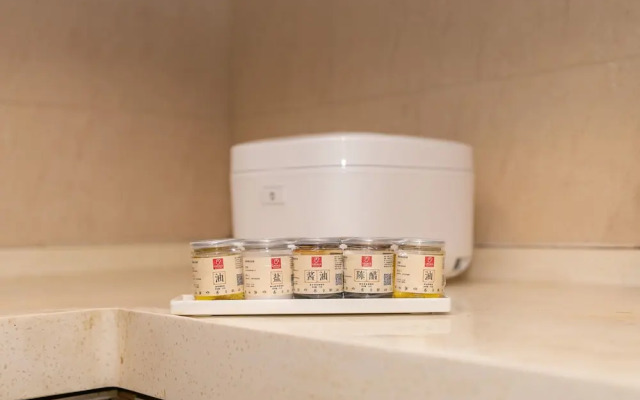 Locals Boutique Apartment Gongbei No.2