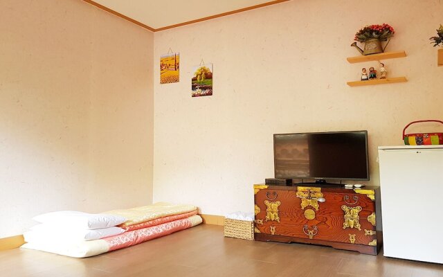 Pretty Hanok House