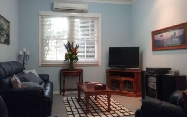 Langley Cottage B & B