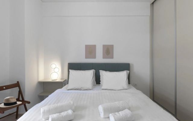 Newly Renovated Apartment in the Heart of Athens