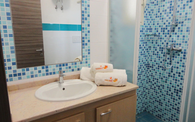 VersoSud - Acton Apartment 14