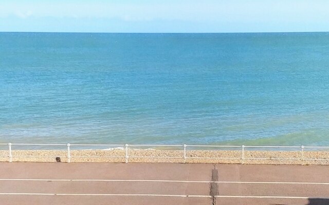 St Leonards Seaside Apartment