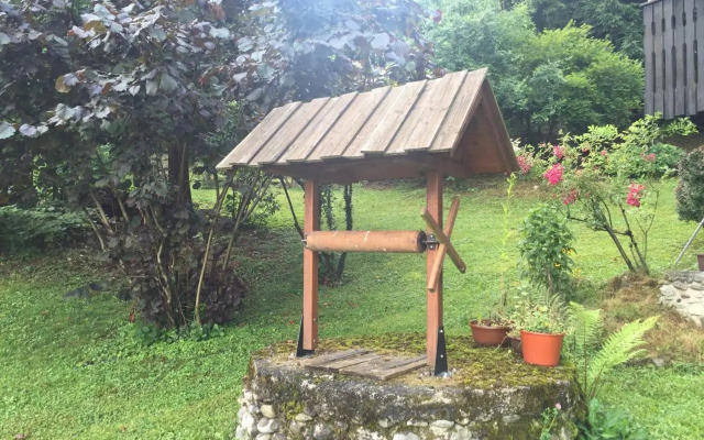 Peaceful Nature Cabin Jolly