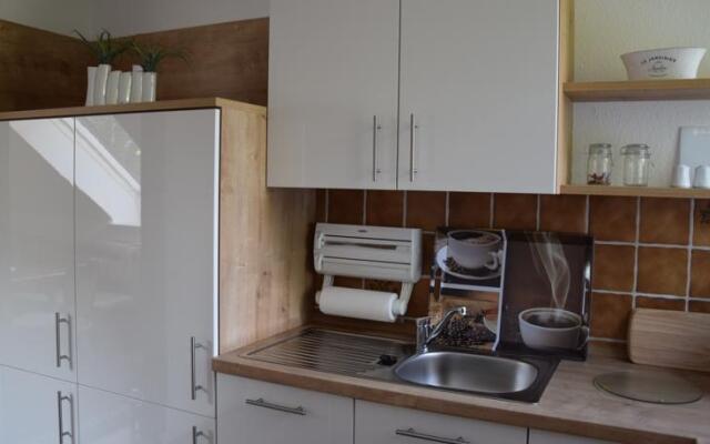 "Nicht daheim und doch zu Hause"