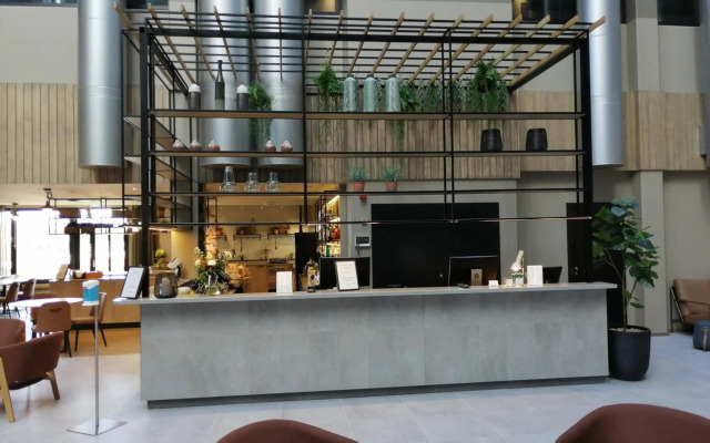 Skyline Airport Hotel