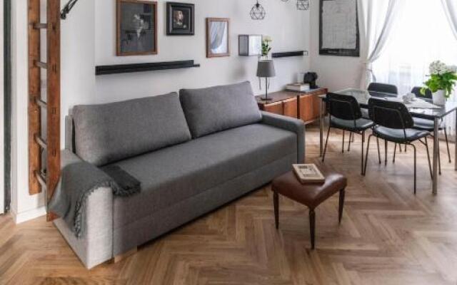 Menabrea 33 Stylish Apartment