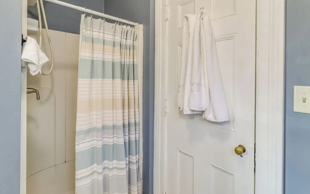 1 Block to Downtown Adrian: Spacious Home!