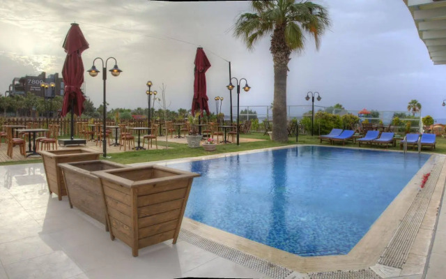Rooms Smart Luxury Hotel & Beach
