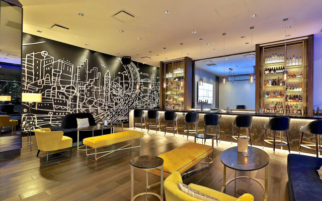 1 Hotel Toronto