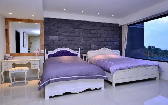 Sunlight Gallery landscape B&B