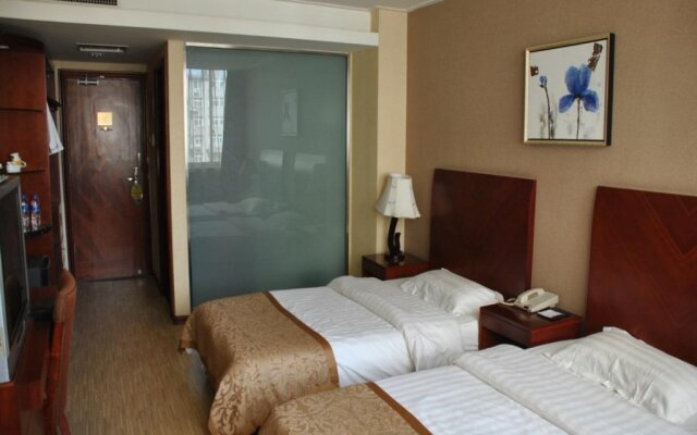 Eagle Canyon Hotel
