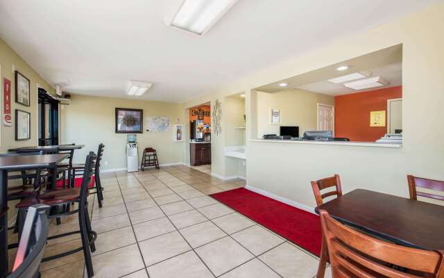 Econo Lodge Waynesville