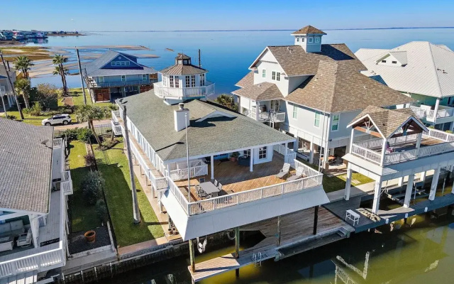 Reelview by Ryson Vacation Rentals